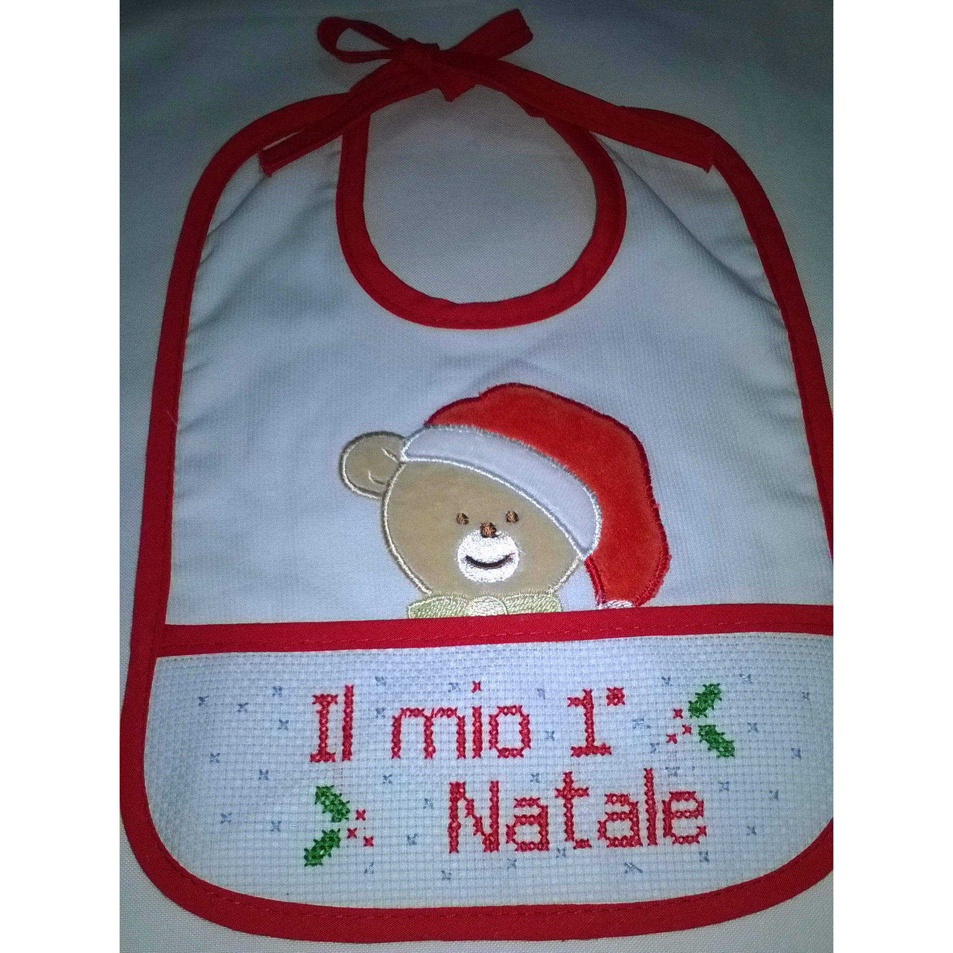 Bavaglino punto croce il mio primo Natale foto lavoro autrice utente sito Wally