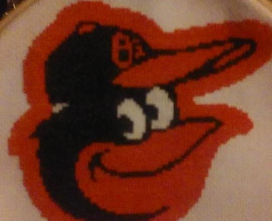 Ricamo punto croce dei Baltimore Orioles realizzato dalla Fan su Facebook BrentandCarey Paschal