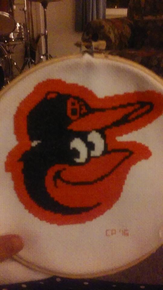 Ricamo punto croce dei Baltimore Orioles realizzato dalla Fan su Facebook BrentandCarey Paschal